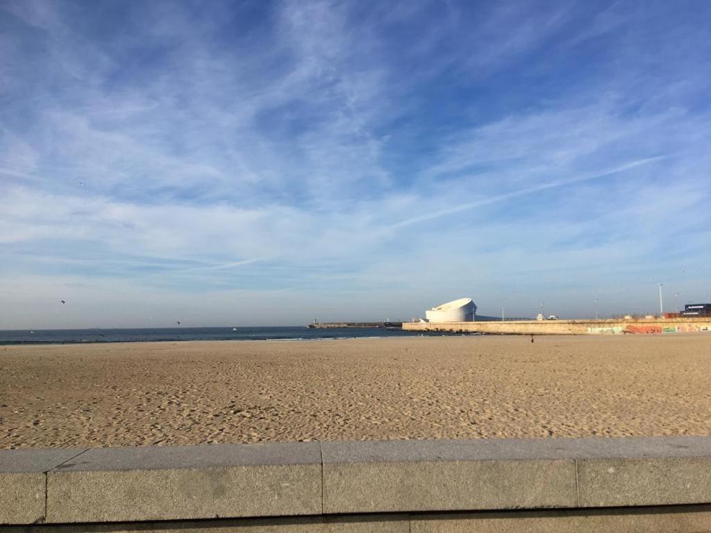 Sunset Guest House Matosinhos  Bagian luar foto