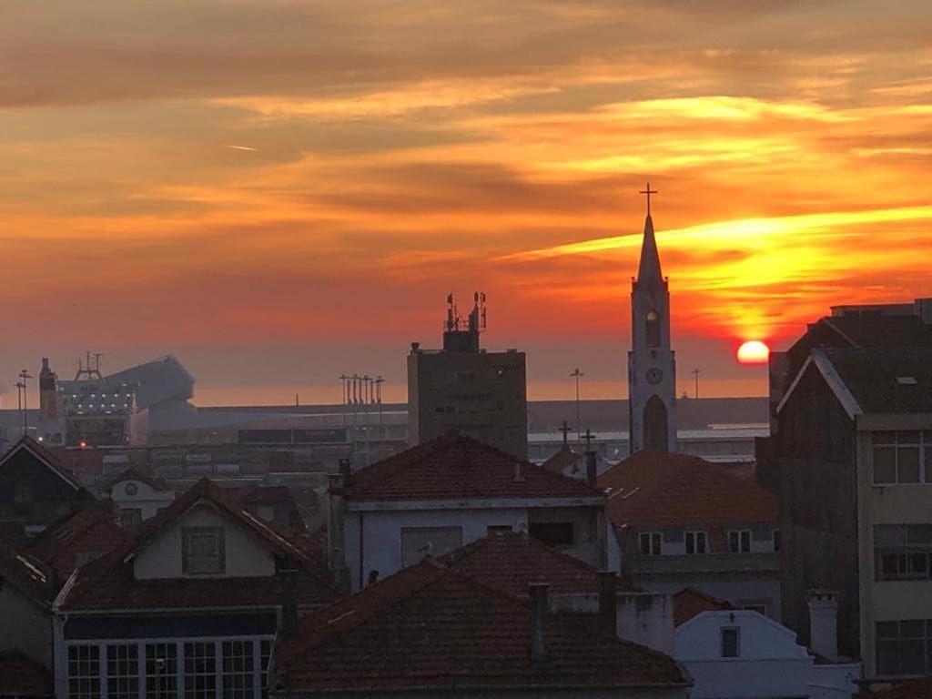 Sunset Guest House Matosinhos  Bagian luar foto